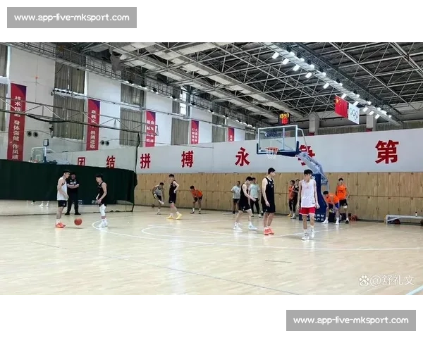 山东男篮外援团灭！邱彪掀青春风暴，6 新人竞逐 14 名额