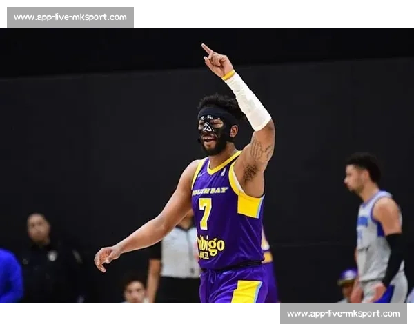 湖人官宣续约防守悍将！235 万美元锁定后场关键拼图