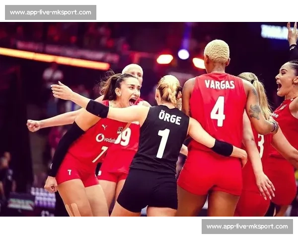 女排世联赛观众纪录刷新!土耳其 1.7 万上座创历史,中国两站憾失良机 女排世联赛观众纪录刷新!土耳其 1.7 万上座创历史,中国两站憾失良机