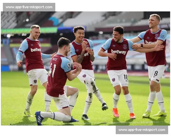 热刺纽卡首尔季前赛燃爆 2NE1 中场热舞掀怀旧风暴