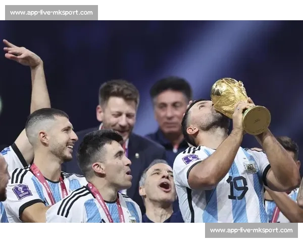 阿圭罗 Speed 互怼：C 罗无缘世俱杯，球迷：他去世界杯夺冠！